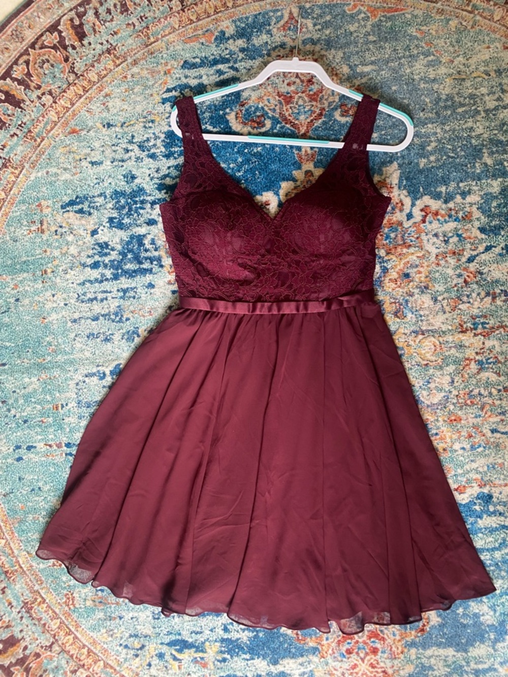 Sleeveless Lace Bodice A-Line Dress in Wine